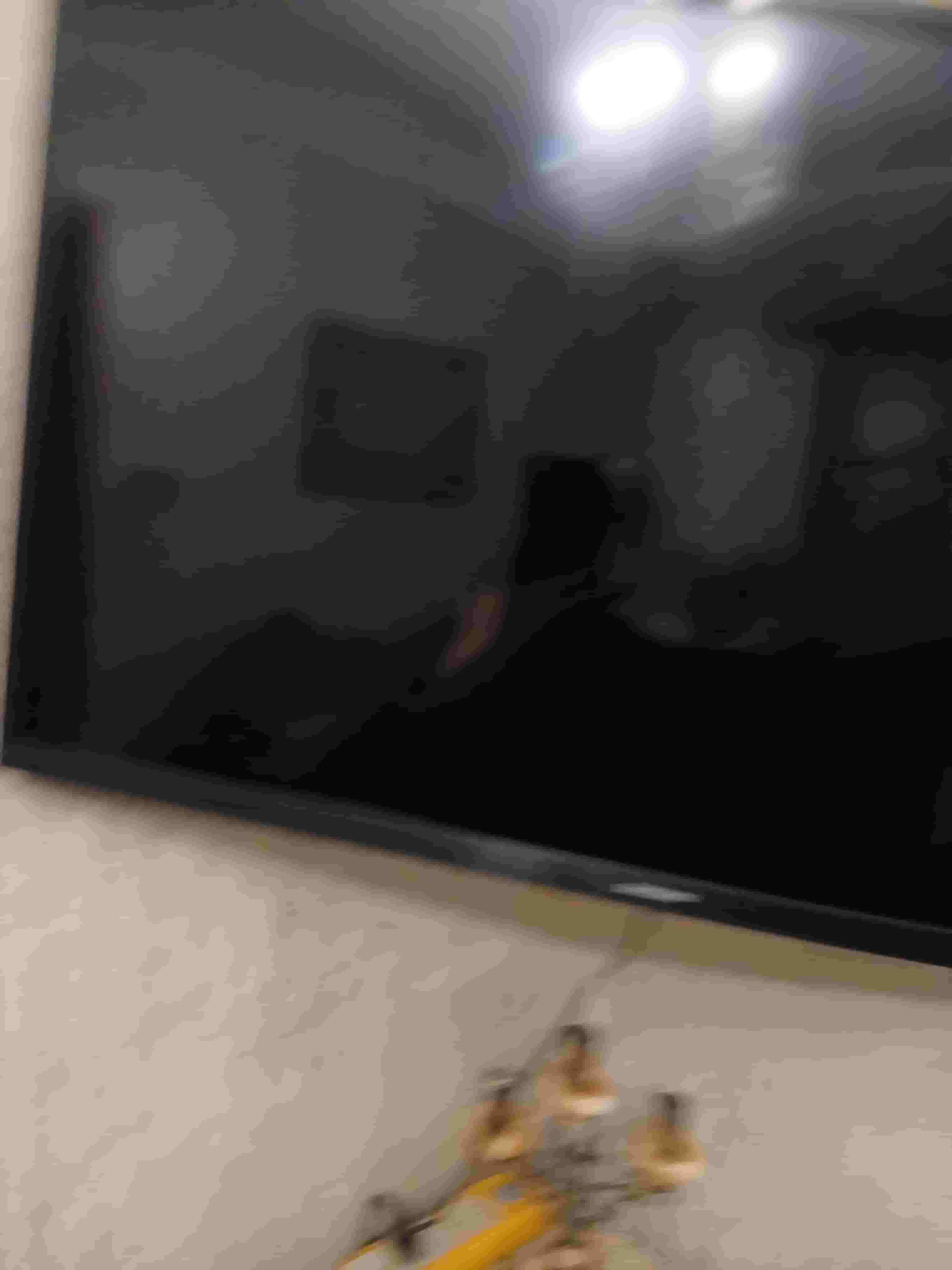 للبيع شاشه سامسونج ٣٢ بوصه