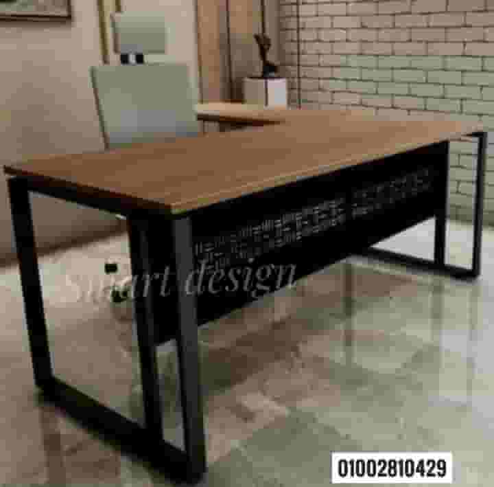 مكتب موظف استقبال خشب mdf اسباني ع شاسيه معدن