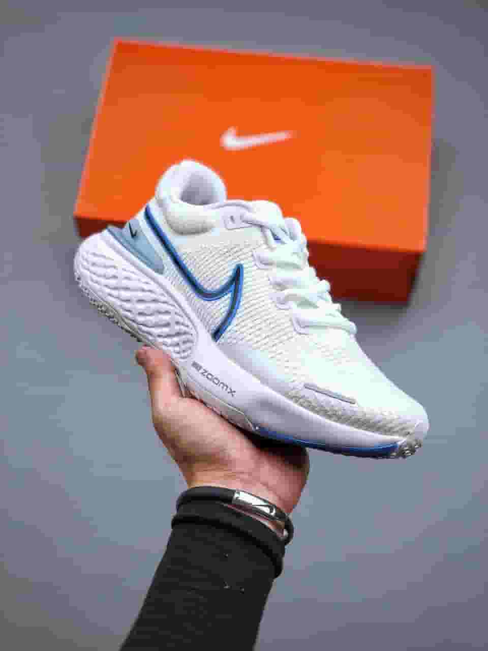 كوتشي Nike ZoomX الرجالي خامة