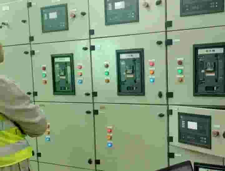 Control technician and controller programmer