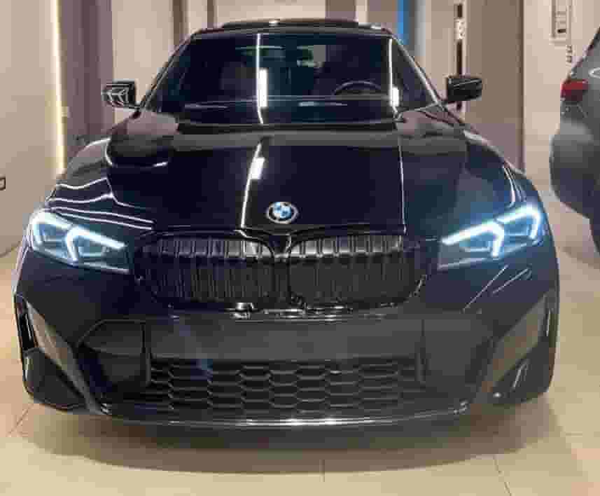 BMW 320i 2023 