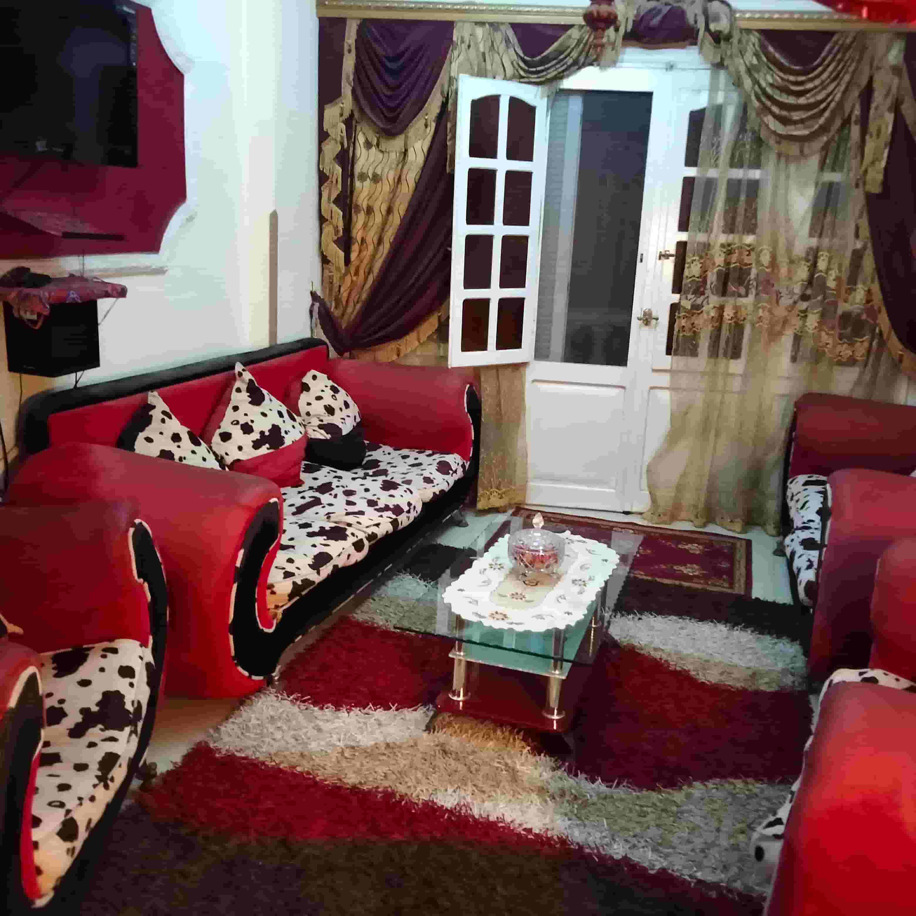 Full sofa for sale in beech wood Full sofa for sale in beech wood