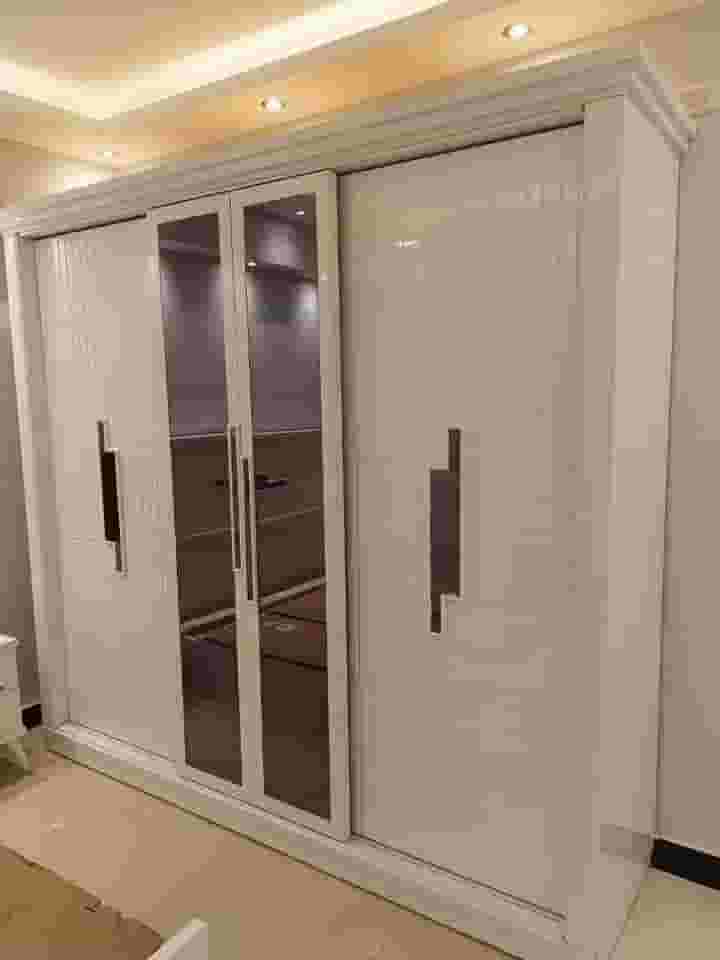 Instant cupboard with two meters handle and 4 white shelves, famia glass Instant cupboard with two meters handle and 4 white shelves, famia glass